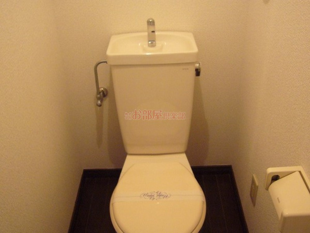 レジデンス高屋敷のトイレ|シンプルで使いやすいトイレです