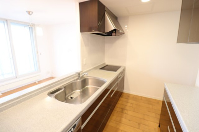 【キッチン】 | グランリビオ宮の森