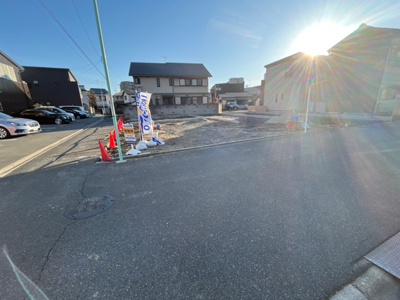 【前面道路含む現地写真】 | 瑞穂区河岸町第2期　全3棟　2号棟＜仲介手数料無料＞井戸田小・津賀田中　新築一戸建て | 2/11撮影
住宅ローンアドバイザーの村田です。住宅ローン審査が通らなかった方、あきらめる前にご相談ください。