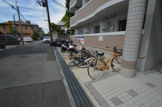 【その他共用部分】 | シェレナ六甲 | 駐輪場