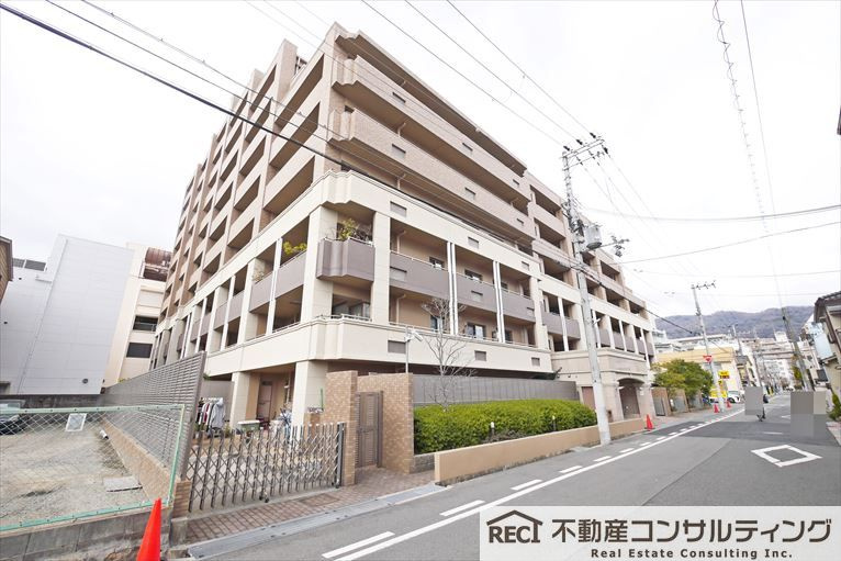 ル・サンク甲南のエントランス