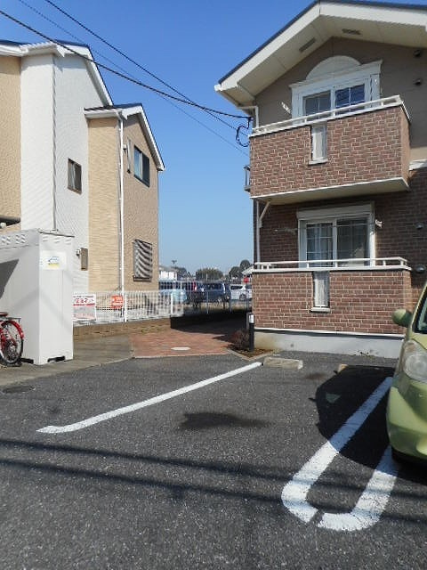 バージェ・リーオの駐車場