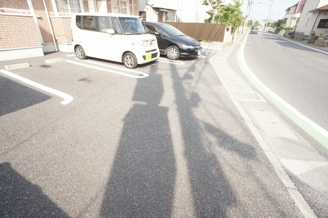 バージェ・リーオの駐車場