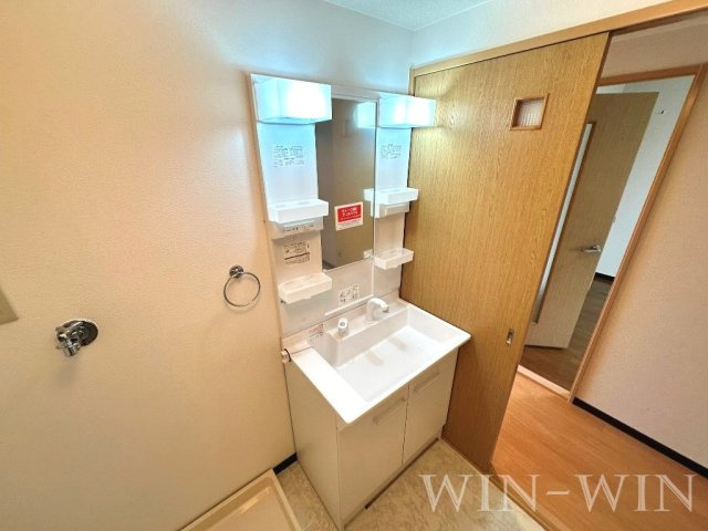 Surplus華 Cの独立洗面台|イメージ（同建物内別部屋の写真です）