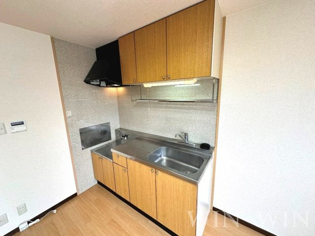 Surplus華 Cのキッチン|イメージ（同建物内別部屋の写真です）
