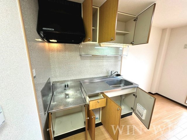 Surplus華 Cのキッチン|イメージ（同建物内別部屋の写真です）