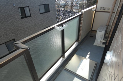 【バルコニー】 | 日神パレステージ福生 | 南面バルコニーで洗濯物も沢山干せます。