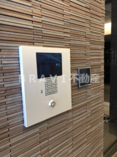 リデア大手前 BRAVI不動産のエントランス|【L-IDEA OTEMAE】安心のオートロック