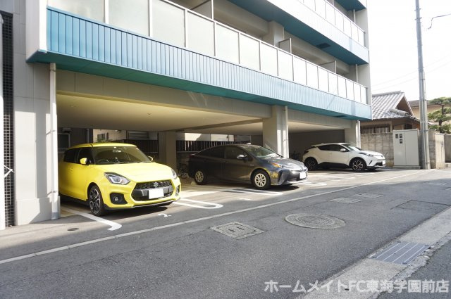 熊本市中央区九品寺３丁目の賃貸マンションの駐車場
