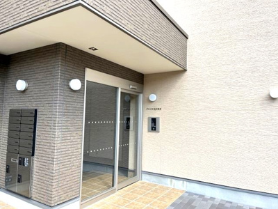 【エントランス】 | クレストコウベ