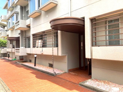 【エントランス】 | ファミーユ御影城ノ前