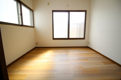 【洋室】 | 大田町5丁目貸家
