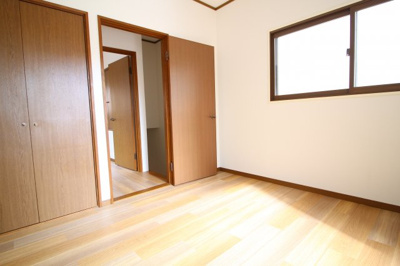 【洋室】 | 大田町5丁目貸家