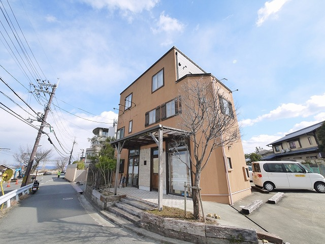 あやめ池南１丁目店舗事務所の周辺