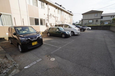 【駐車場】 | ヴィレッジ松本 B棟