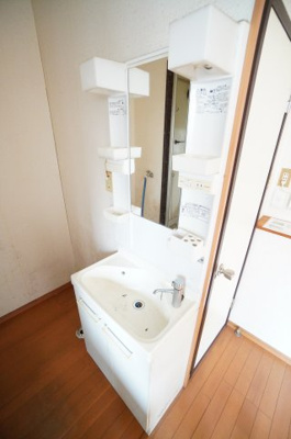 【洗面所】 | ヴィレッジ松本 B棟 | ※同物件・同タイプの写真です。