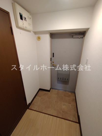 【玄関】 | リヴァージュ北島