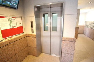 【その他共用部分】 | 日々の生活には欠かせないエレベーターも標準完備♪