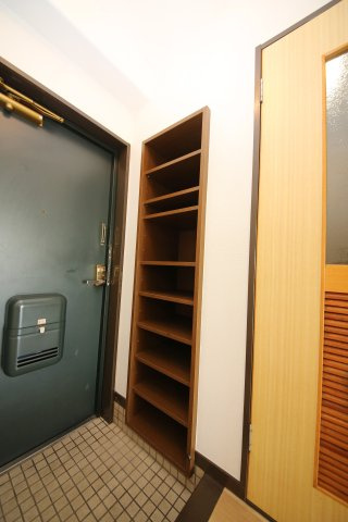 セントラル青山の玄関