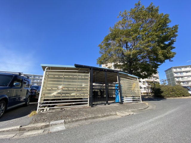 愛車を守る鍵付きバイク置場 年額9,000円★