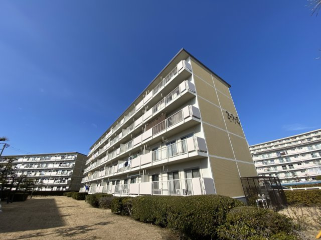 静かな住宅環境の『高洲二丁目住宅』★