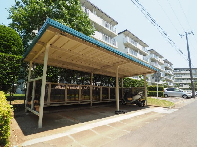 愛車を守る屋根付きバイク置場【年額6,000円】★