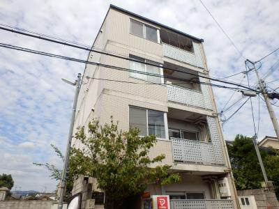 グリーンヒル鞍馬口の外観