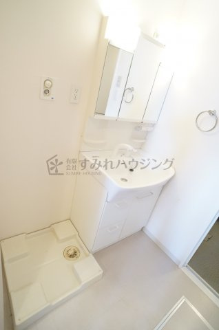 AMENITYCOURT K I　A棟の洗面所