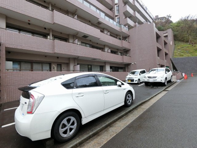 【駐車場】 | ルネ横浜蒔田グランヒルズ | 平置き駐車場です。