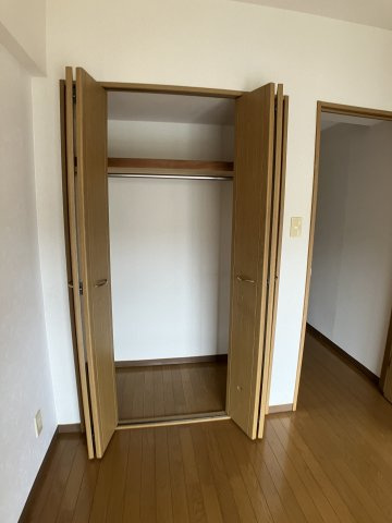 プリミエール井戸田の収納
