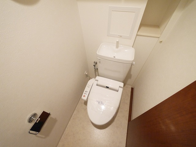 レイセニット奈良グラン・ヴェルジェのトイレ|トイレです