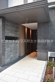 【エントランス】