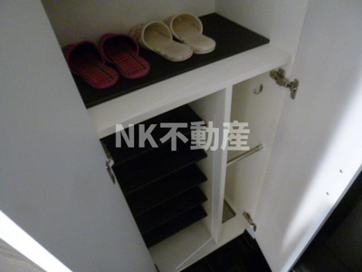 【玄関】 | プレシオ小阪（河内小阪賃貸） | シューズボックスです
