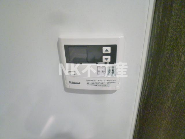 【設備】 | プレシオ小阪（河内小阪賃貸） | 給湯スイッチです