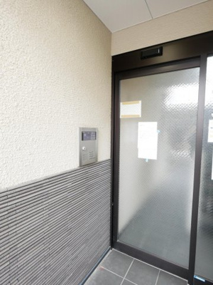 【エントランス】 | フラッティ下立売 | オートロック