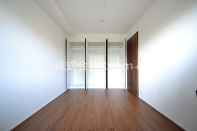 【寝室】 | ＲＪＲ堺筋本町タワー | 使い勝手のいい寝室です