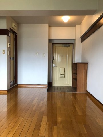 シャローム山城の洋室