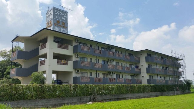 シャローム山城の外観