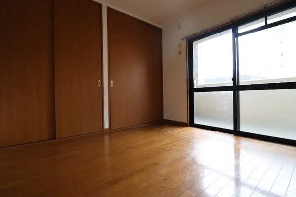 【洋室】 | サングレート博多駅南センターステージ | 個人の部屋や寝室として使える洋室です