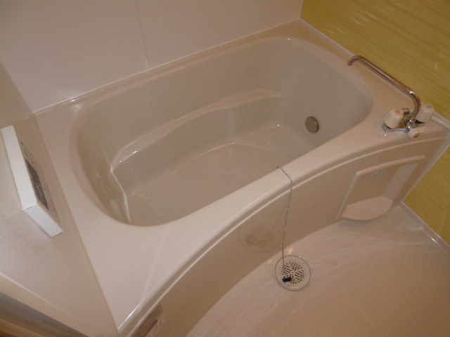 ピュアグリーンＡの浴室|追い炊きバス