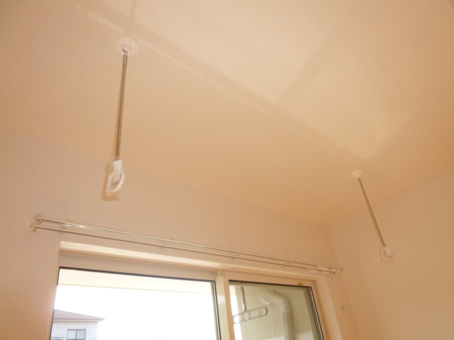 ピュアグリーンＡの設備|室内物干し