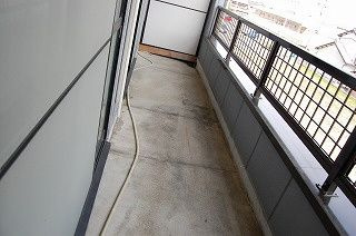 【バルコニー】 | ゴールデンエイジ | ※同建物同型別のお部屋
