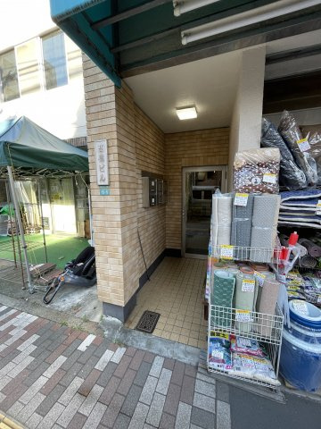 【エントランス】