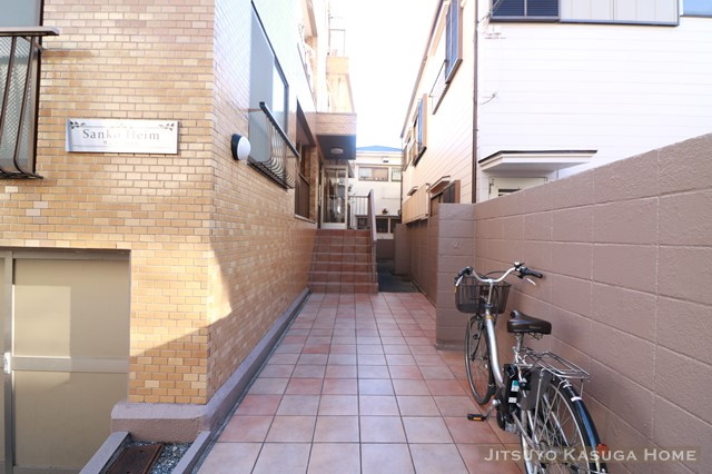 【エントランス】