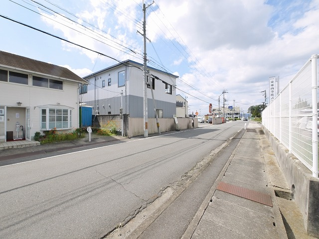 東亜商事ビルの周辺