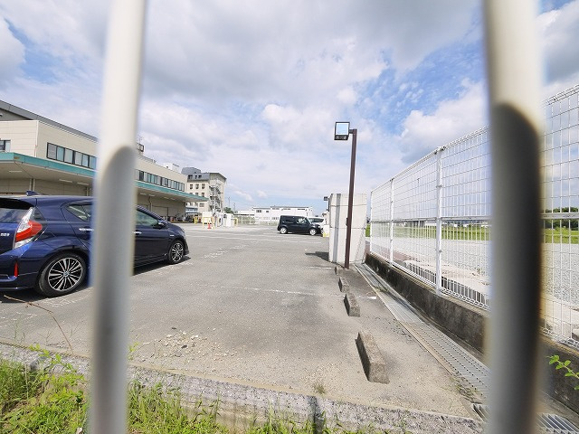 東亜商事ビルの周辺