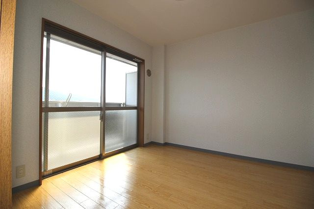 グランパレスパゴダの居間・リビング|使いやすいリビングです