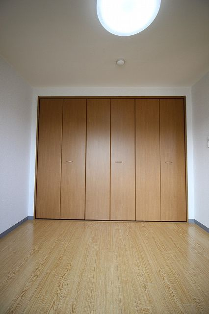 グランパレスパゴダの洋室|スタンダードな洋室です