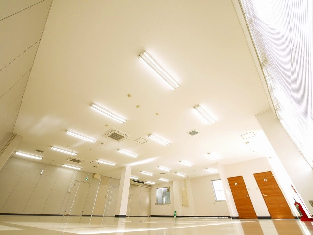 奈良事務機別館ビルの内装