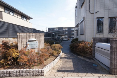 【その他共用部分】 | ヴィラ・アベニューⅠ Ⅱ | 建物入口のアプローチです